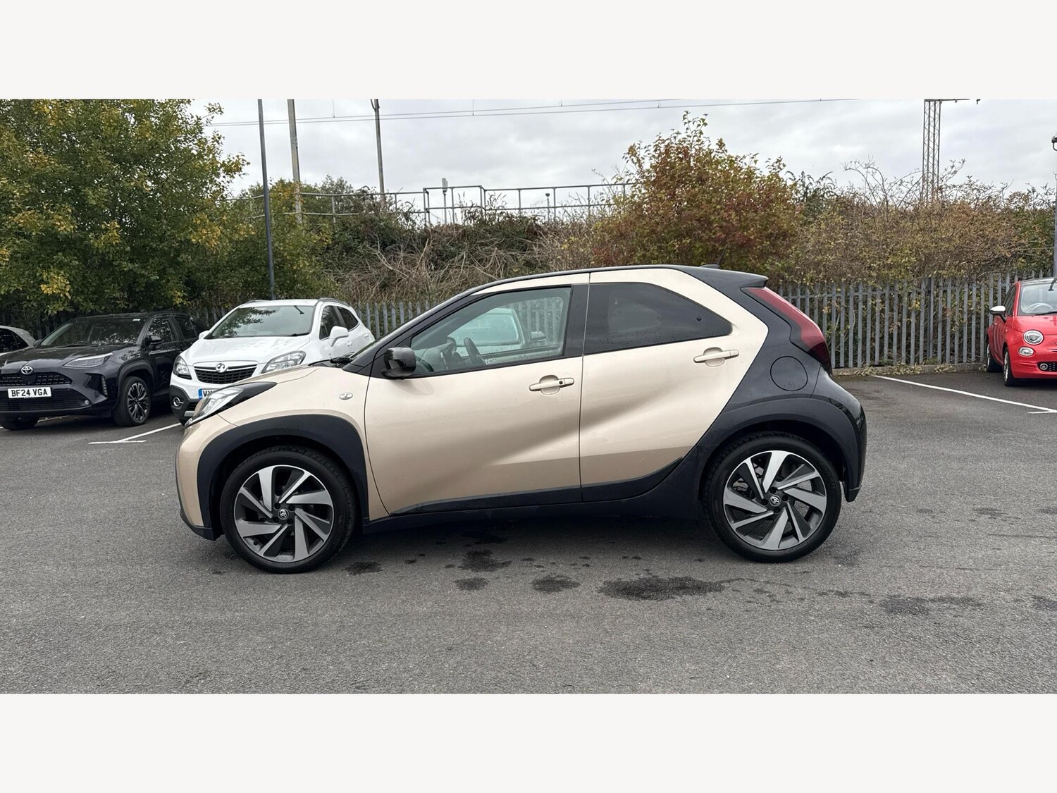 Used Toyota Aygo X 2023 for sale - 76307435: Photo 19
