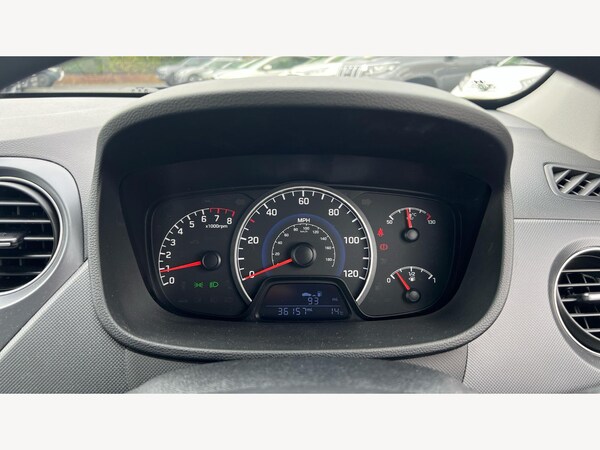 Used Hyundai i10 2017 for sale - 76240282: Photo 11