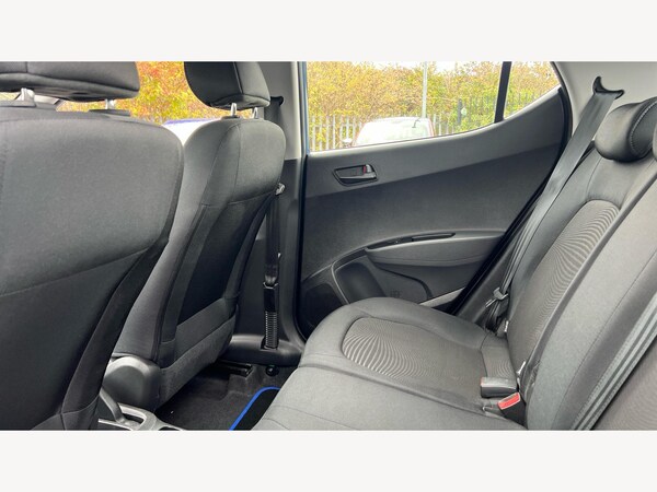 Used Hyundai i10 2017 for sale - 76240282: Photo 15