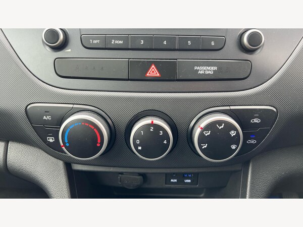 Used Hyundai i10 2017 for sale - 76240282: Photo 22