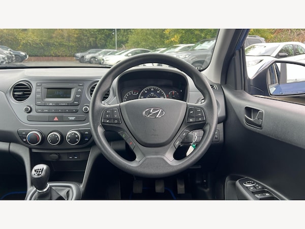 Used Hyundai i10 2017 for sale - 76240282: Photo 8
