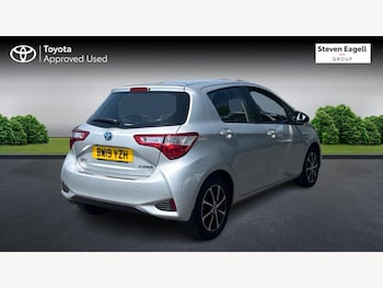 Used Toyota Yaris 2019 for sale - 79000016: Photo