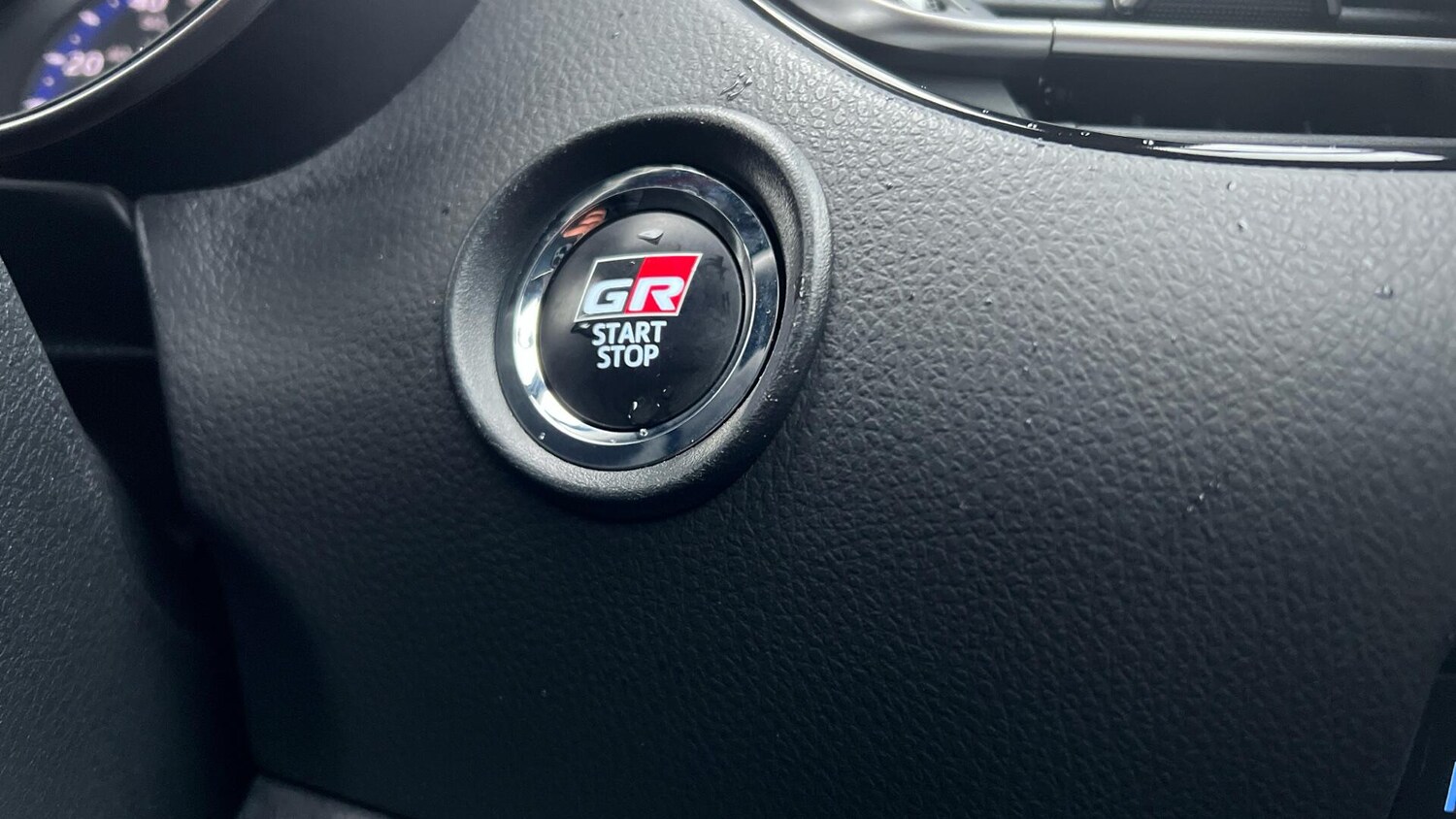 Used Toyota C-HR 2022 for sale - 77468695: Photo 32