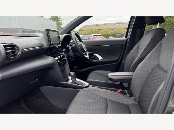 Used Toyota Yaris Cross 2023 for sale - 75623672: Photo 12