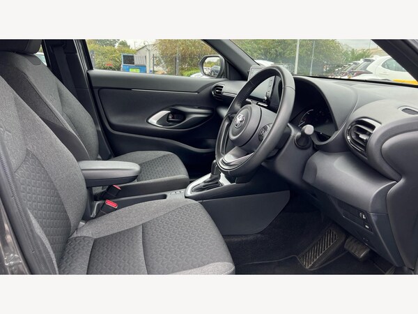 Used Toyota Yaris Cross 2023 for sale - 75623672: Photo 13