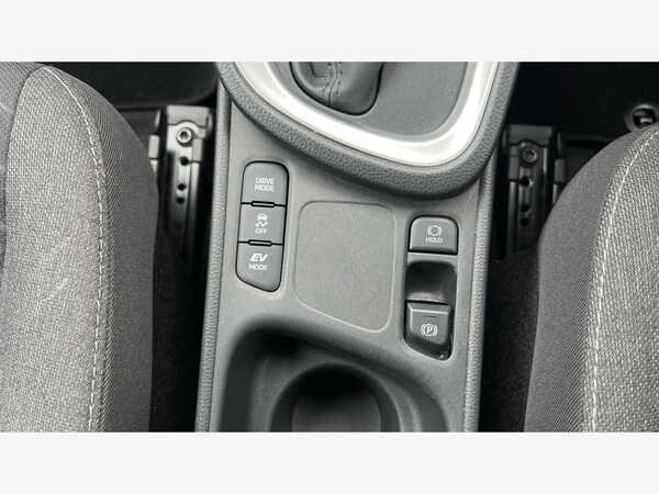 Used Toyota Yaris Cross 2023 for sale - 75623672: Photo 29
