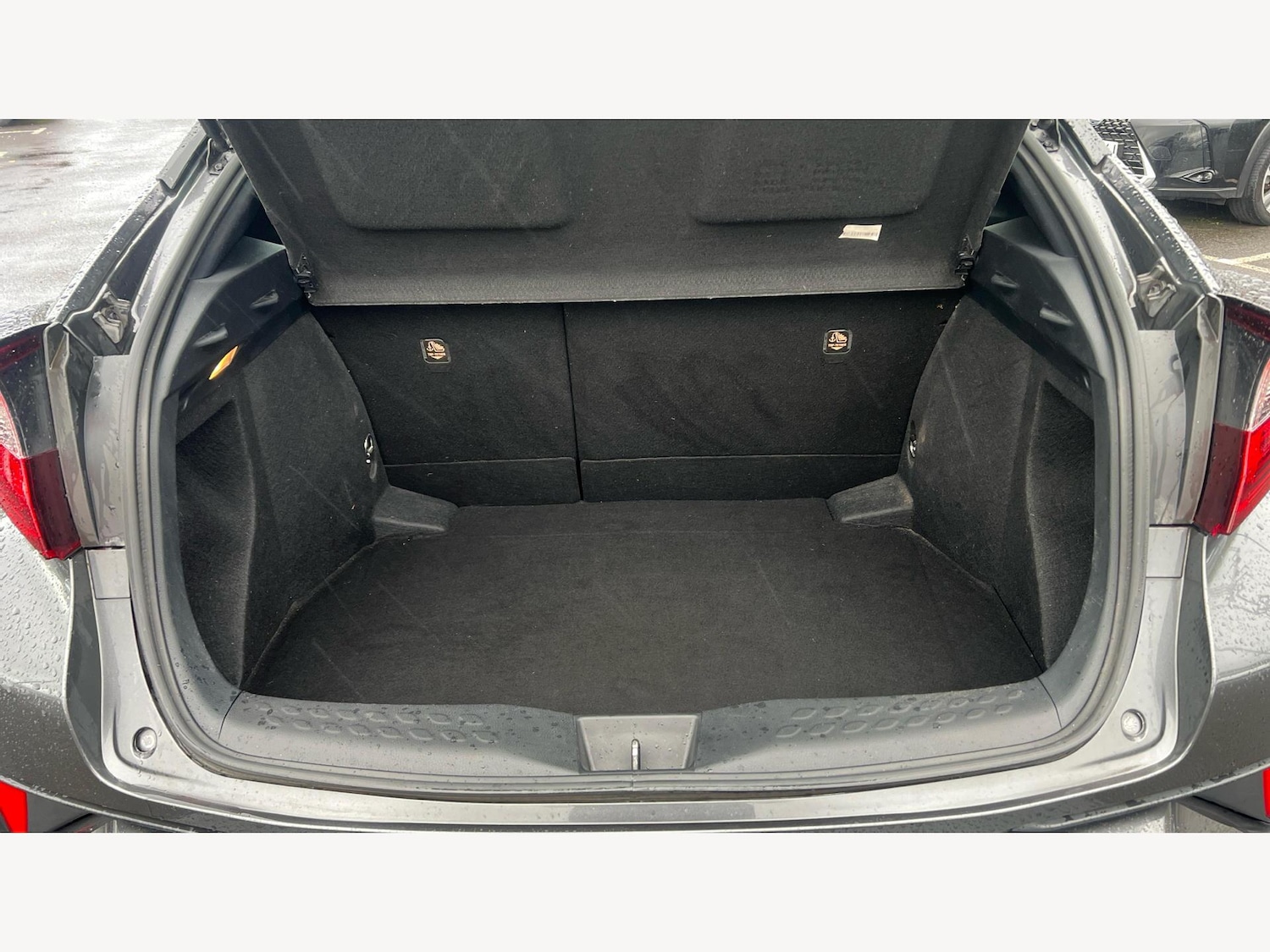 Used Toyota C-HR 2020 for sale - 76371496: Photo 16
