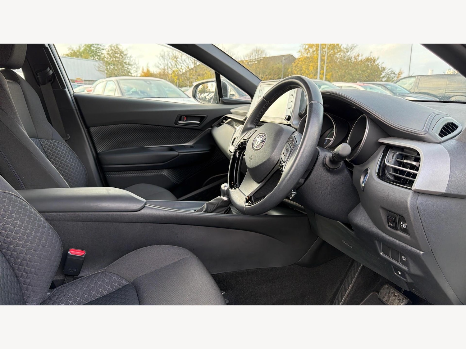 Used Toyota C-HR 2023 for sale - 76513353: Photo 13