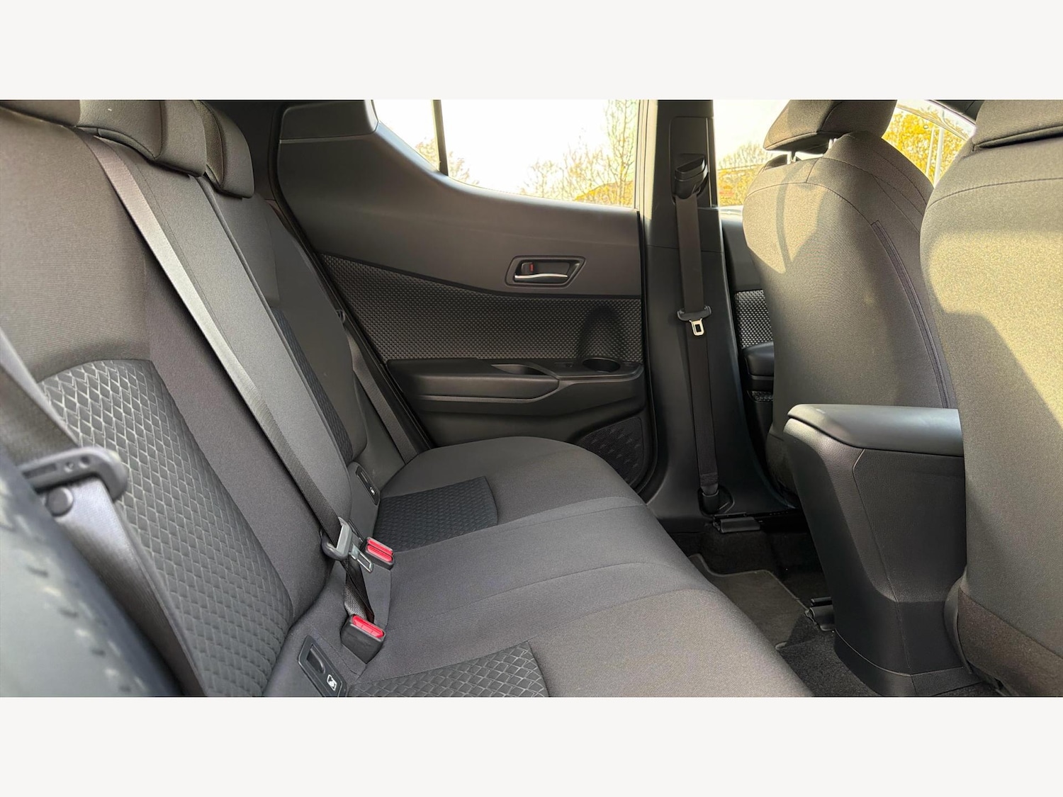 Used Toyota C-HR 2023 for sale - 76513353: Photo 14