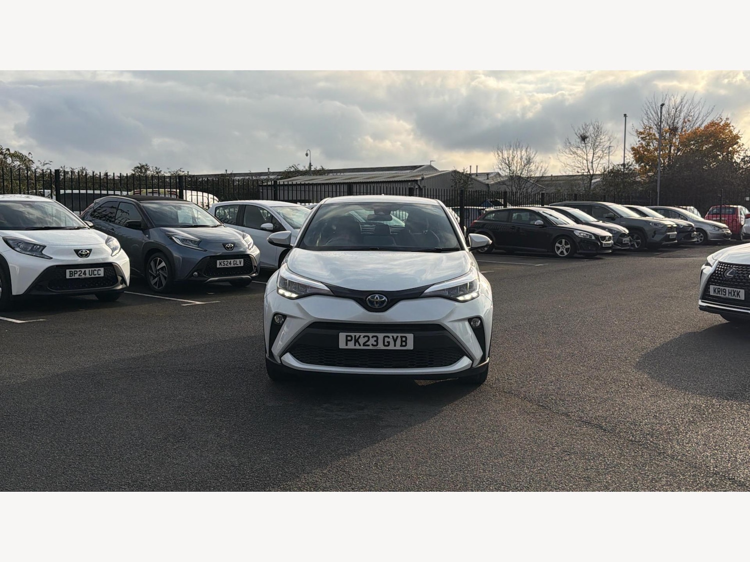 Used Toyota C-HR 2023 for sale - 76513353: Photo 17