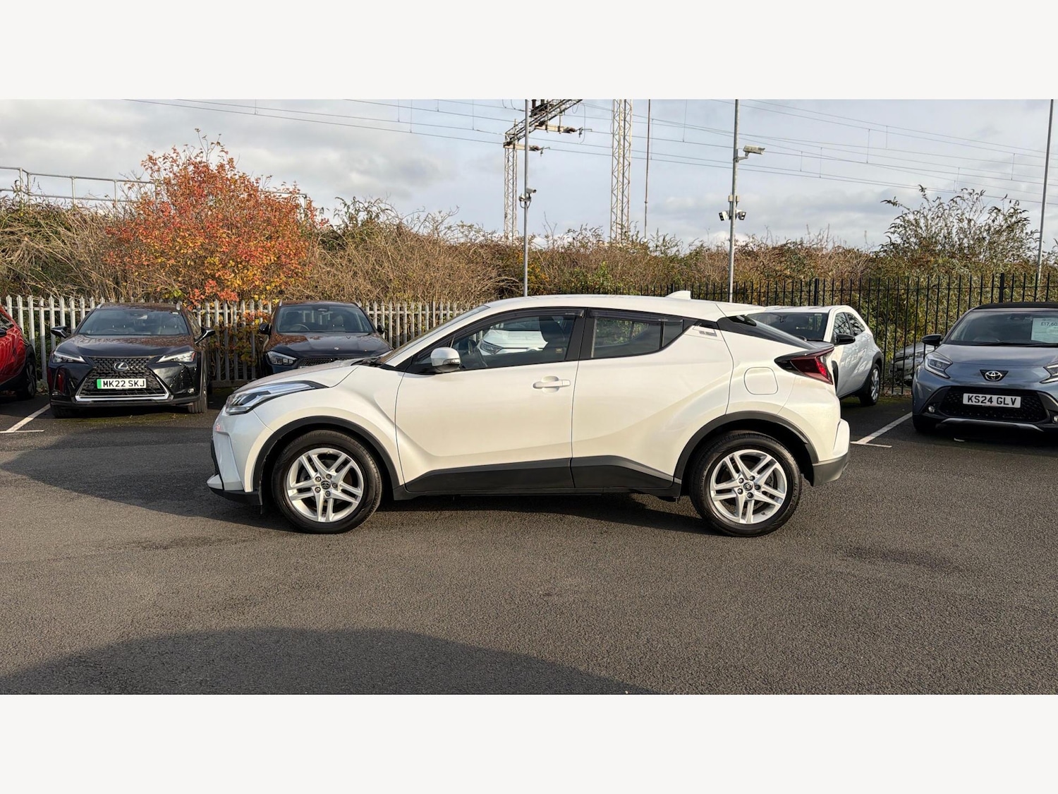 Used Toyota C-HR 2023 for sale - 76513353: Photo 19