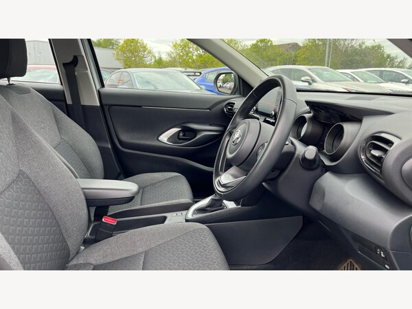Used Toyota Yaris Cross 2023 for sale - 76227376: Photo 13