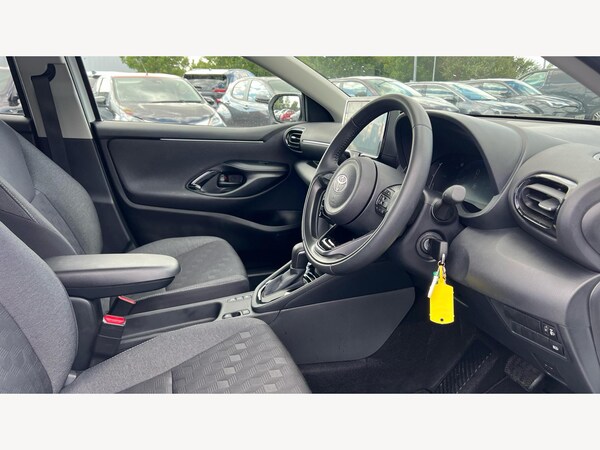 Used Toyota Yaris 2024 for sale - 75071152: Photo 13