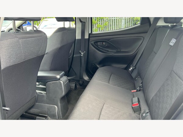 Used Toyota Yaris 2024 for sale - 75071152: Photo 15