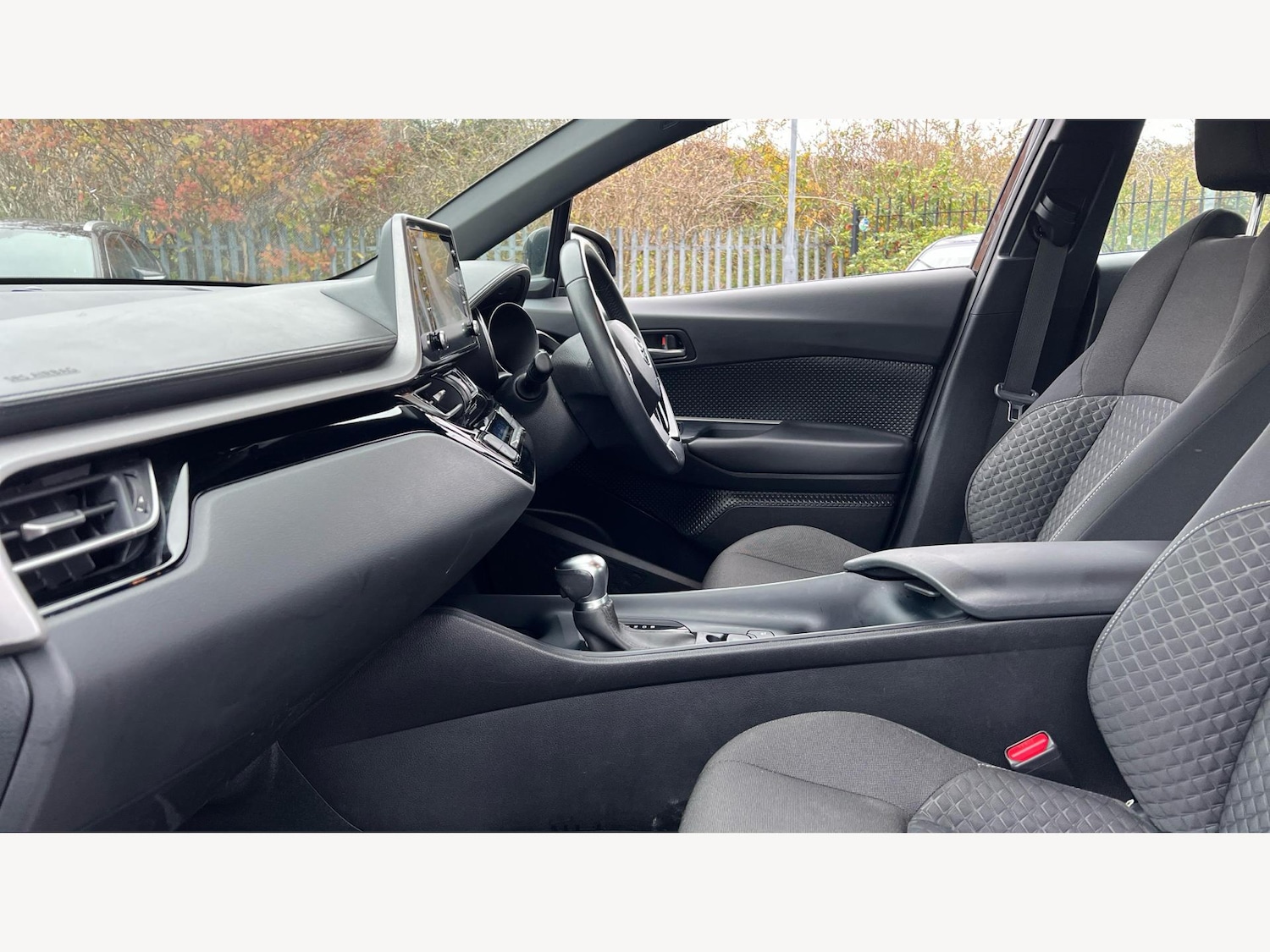 Used Toyota C-HR 2021 for sale - 76498999: Photo 12