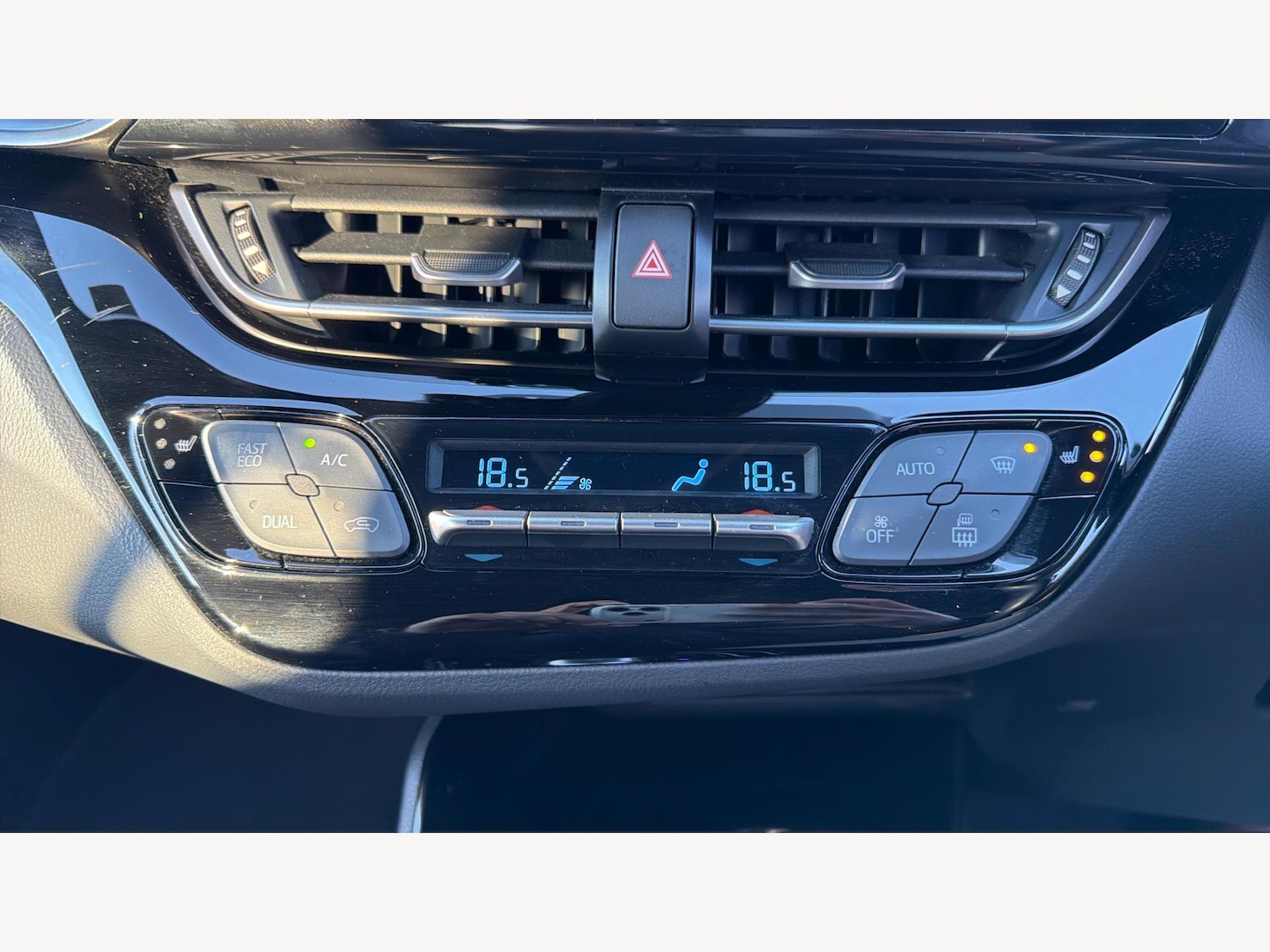 Used Toyota C-HR 2023 for sale - 76802006: Photo 29