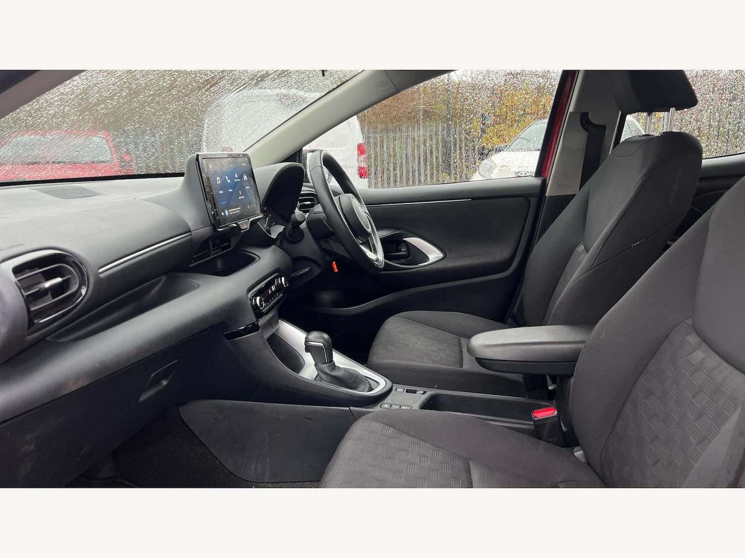 Used Toyota Yaris 2024 for sale - 77067043: Photo 12