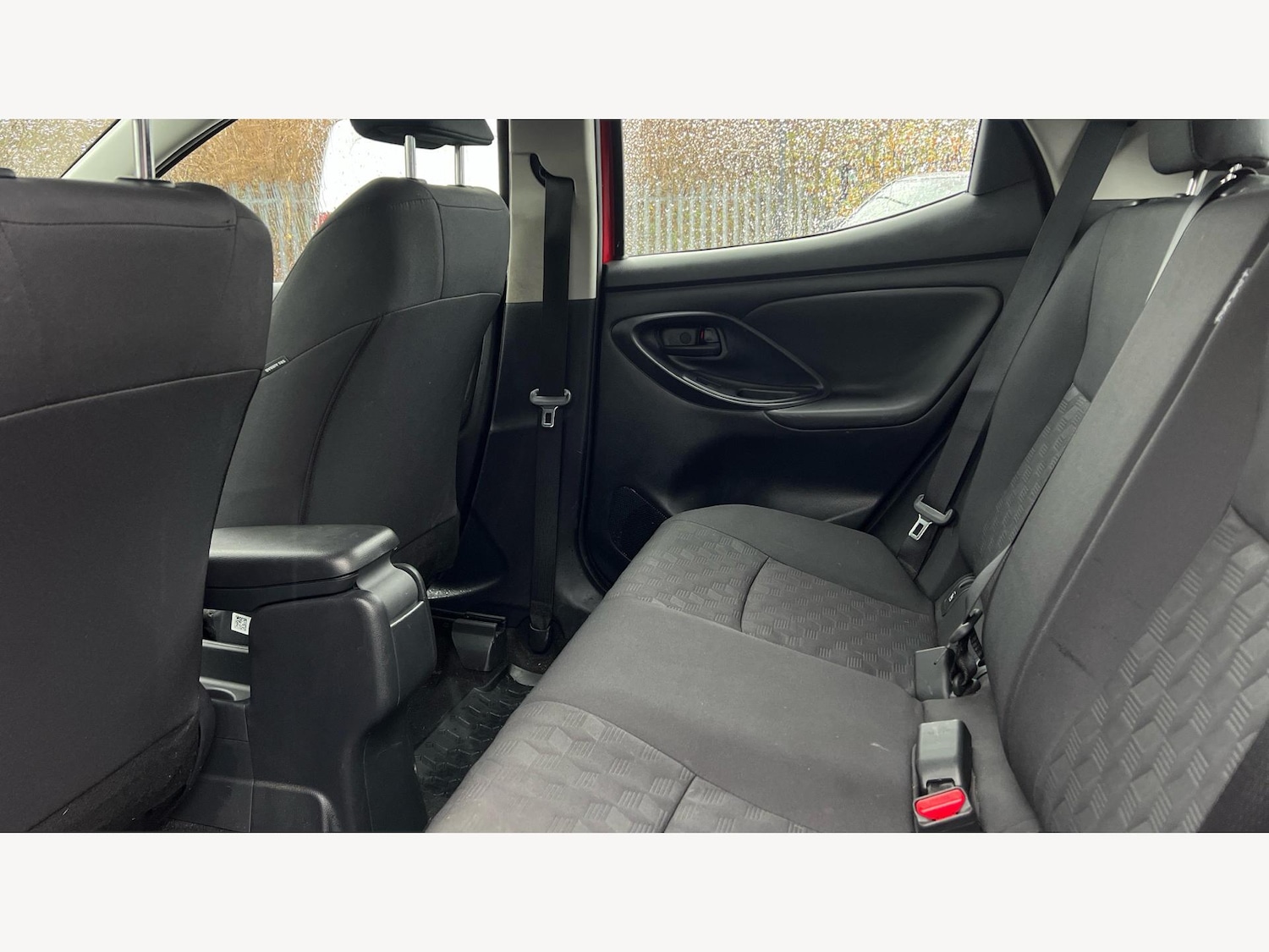 Used Toyota Yaris 2024 for sale - 77067043: Photo 15