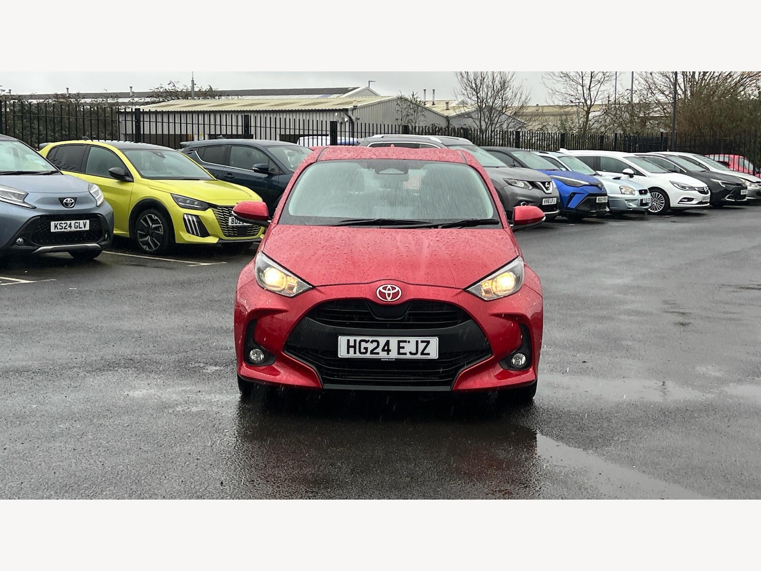 Used Toyota Yaris 2024 for sale - 77067043: Photo 17