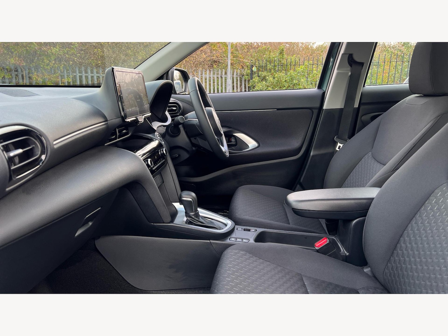 Used Toyota Yaris Cross 2025 for sale - 76326698: Photo 12