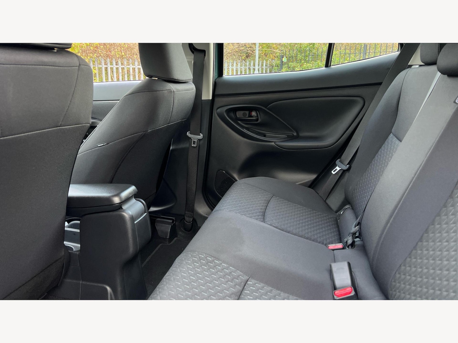 Used Toyota Yaris Cross 2025 for sale - 76326698: Photo 15