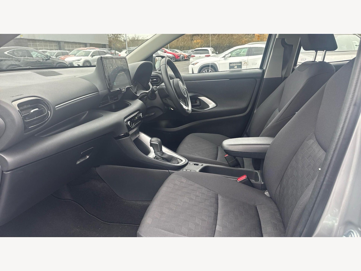 Used Toyota Yaris 2024 for sale - 77637353: Photo 12