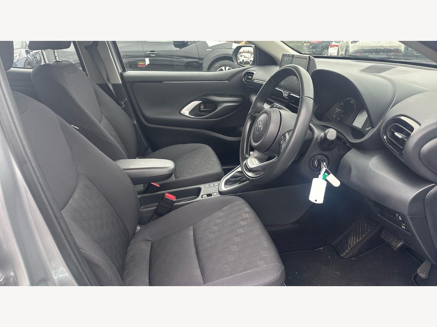 Used Toyota Yaris 2024 for sale - 77637353: Photo 13