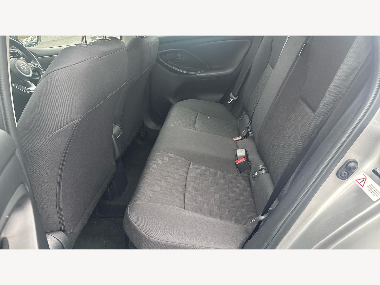 Used Toyota Yaris 2024 for sale - 77637353: Photo 15