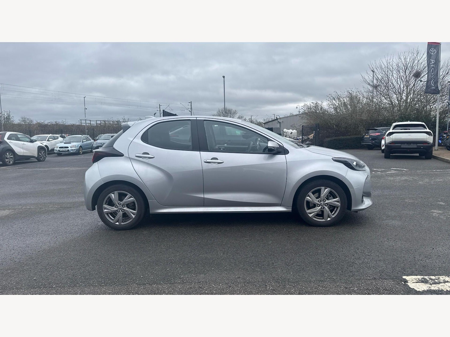 Used Toyota Yaris 2024 for sale - 77637353: Photo 18