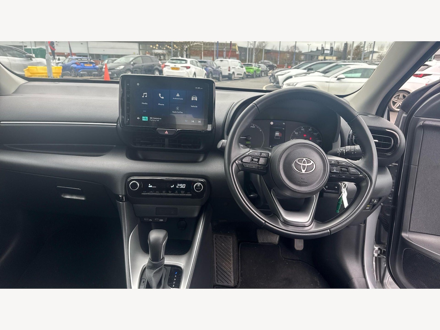 Used Toyota Yaris 2024 for sale - 77637353: Photo 7