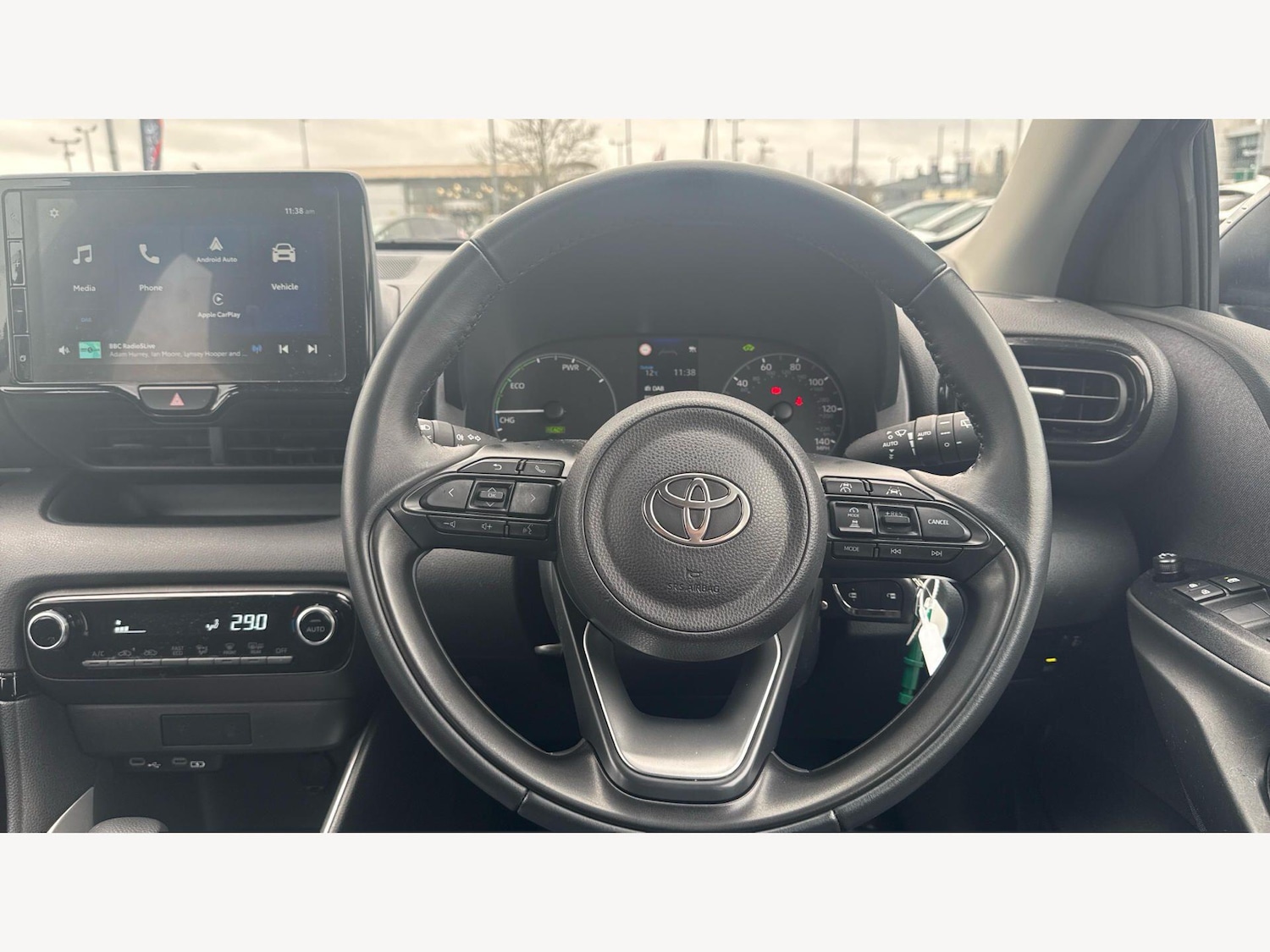 Used Toyota Yaris 2024 for sale - 77637353: Photo 8