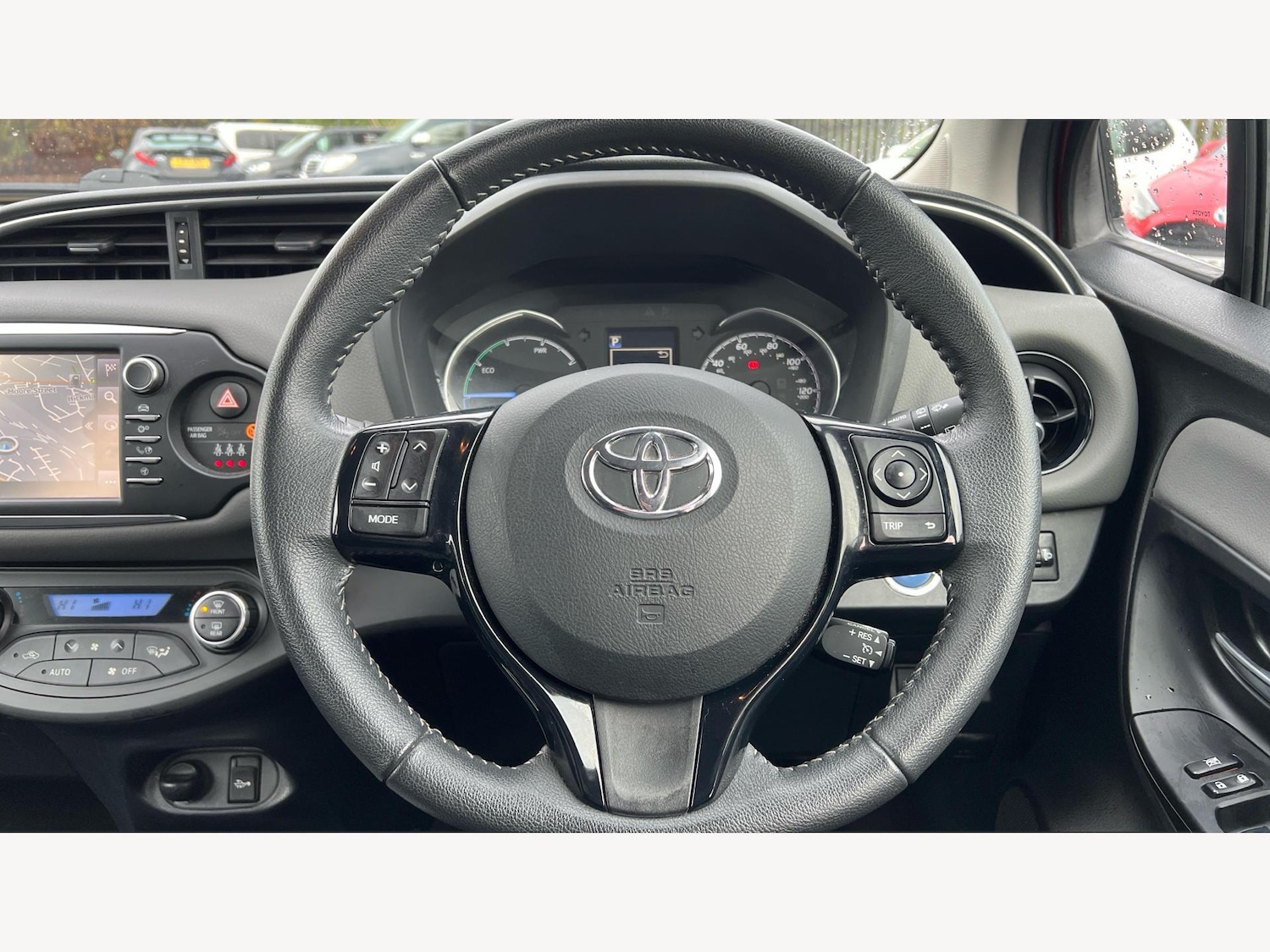 Used Toyota Yaris 2018 for sale - 76865125: Photo 10