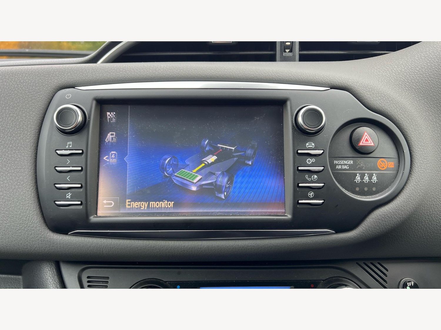 Used Toyota Yaris 2018 for sale - 76865125: Photo 23