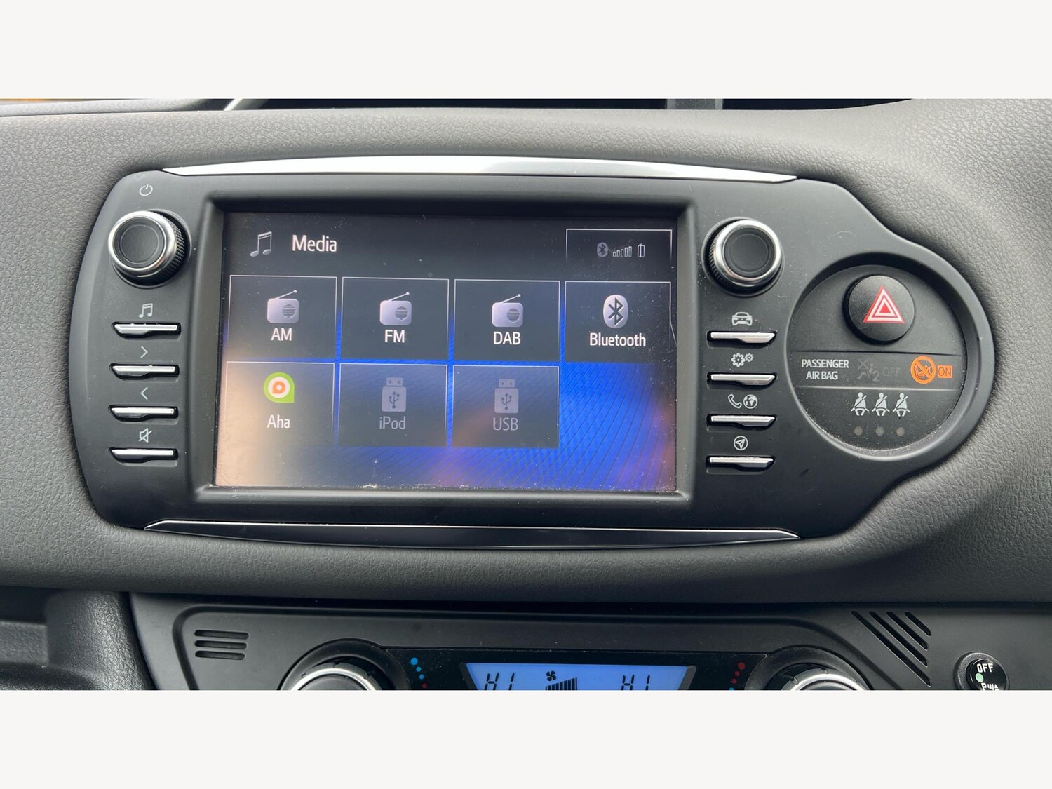 Used Toyota Yaris 2018 for sale - 76865125: Photo 25