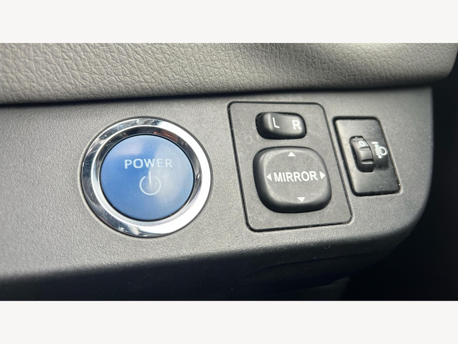 Used Toyota Yaris 2018 for sale - 76865125: Photo 30