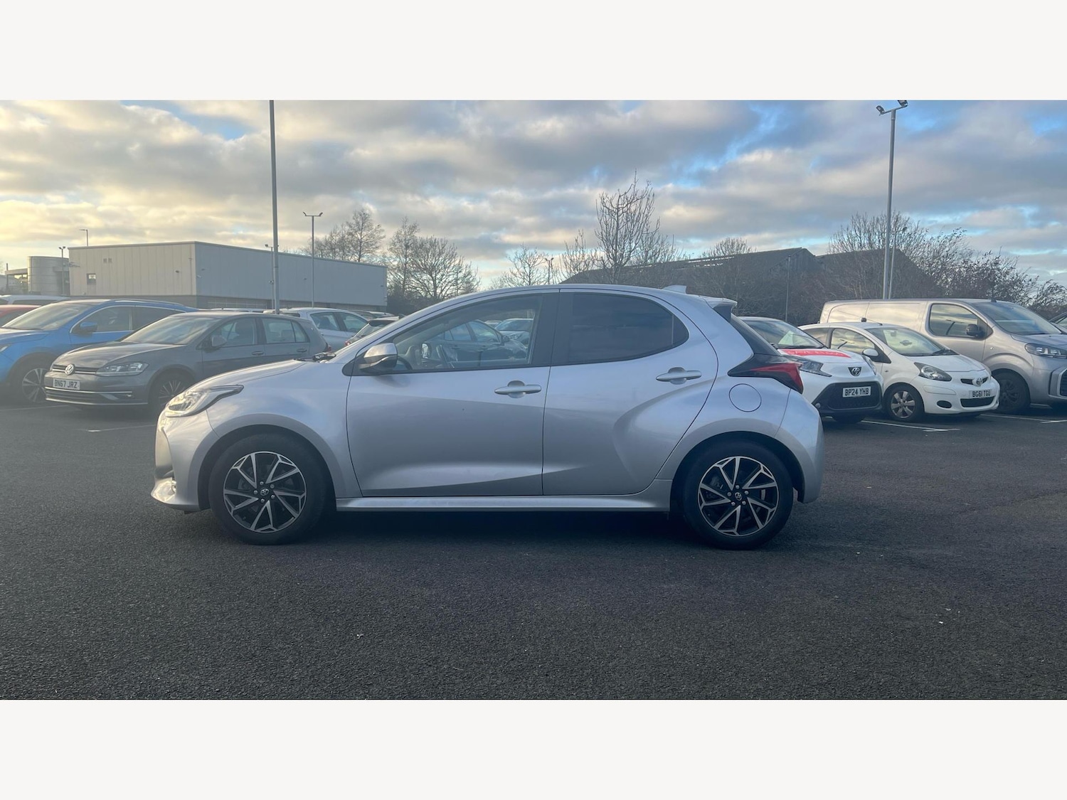 Used Toyota Yaris 2023 for sale - 77090936: Photo 19