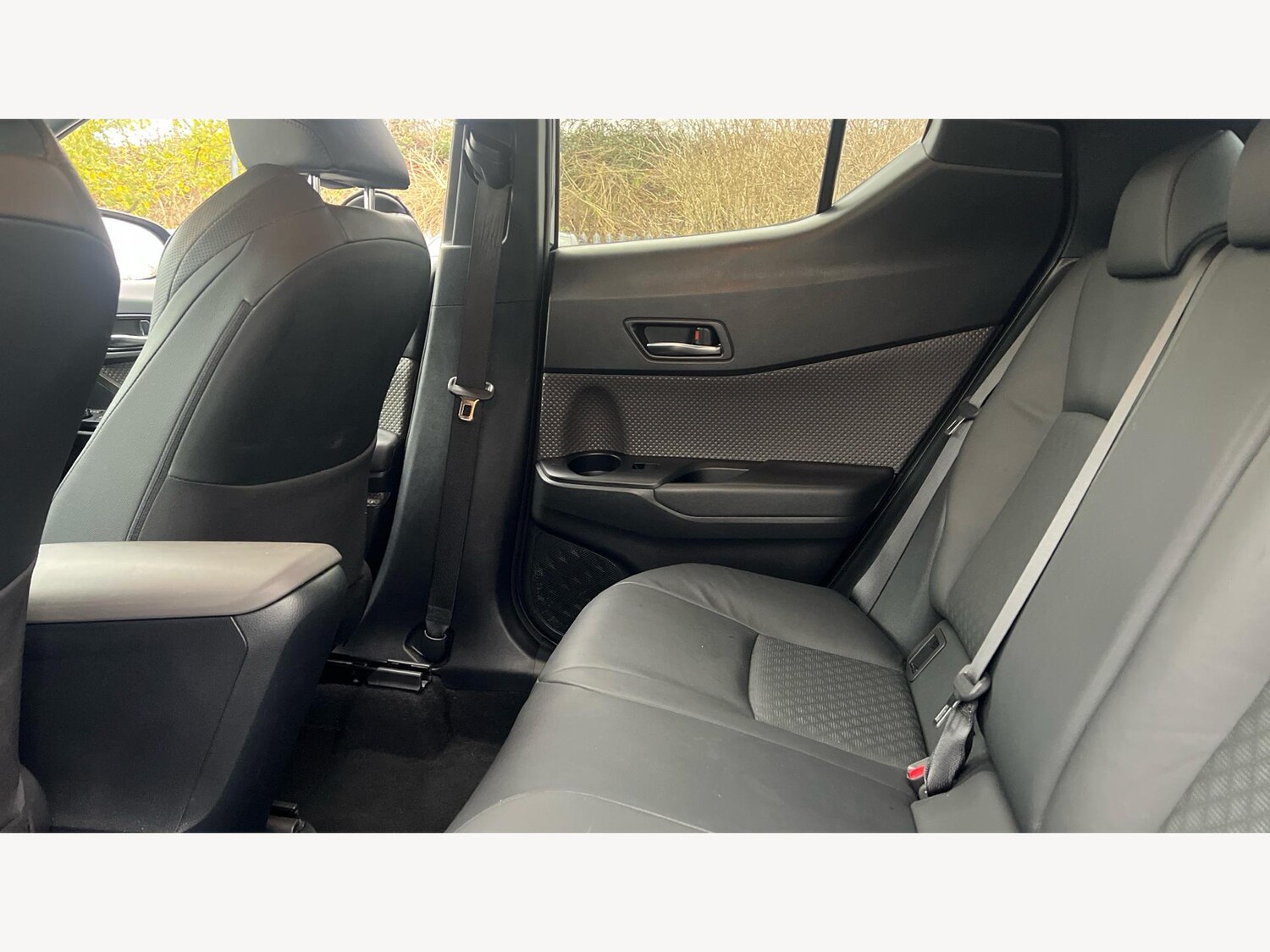 Used Toyota C-HR for sale - 77230554: Photo 15