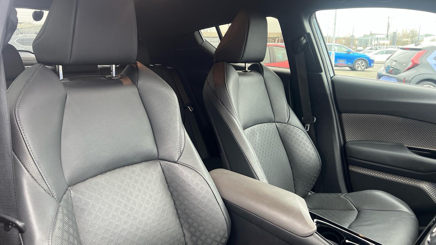 Used Toyota C-HR for sale - 77230554: Photo 37