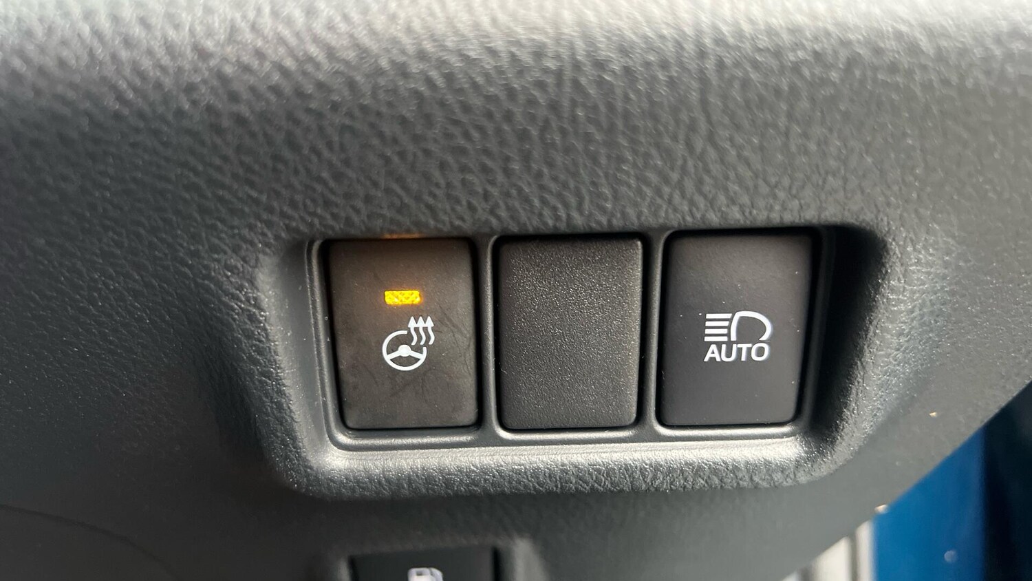 Used Toyota C-HR for sale - 77230554: Photo 39