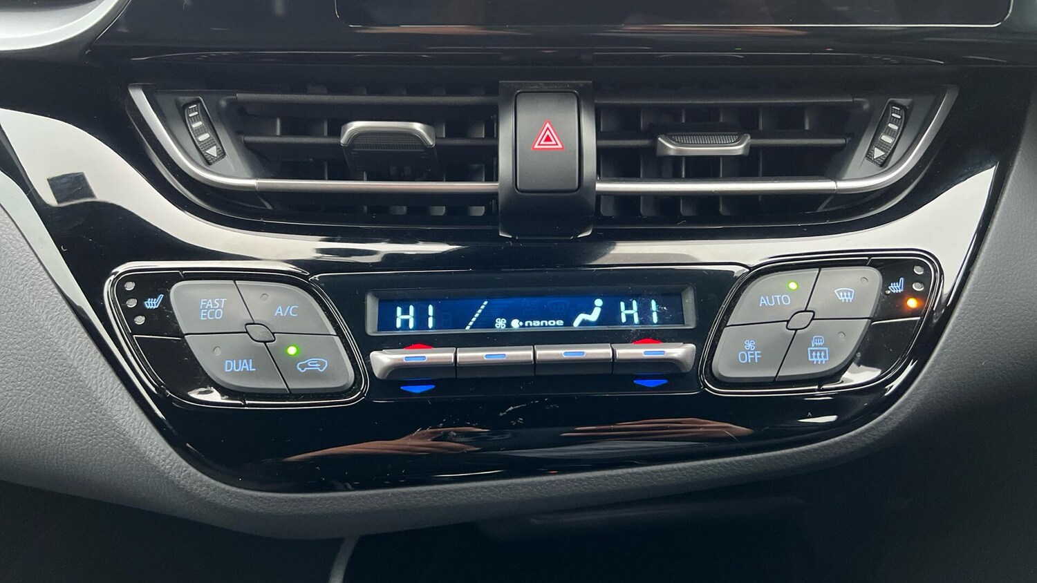 Used Toyota C-HR 2023 for sale - 76801527: Photo 33