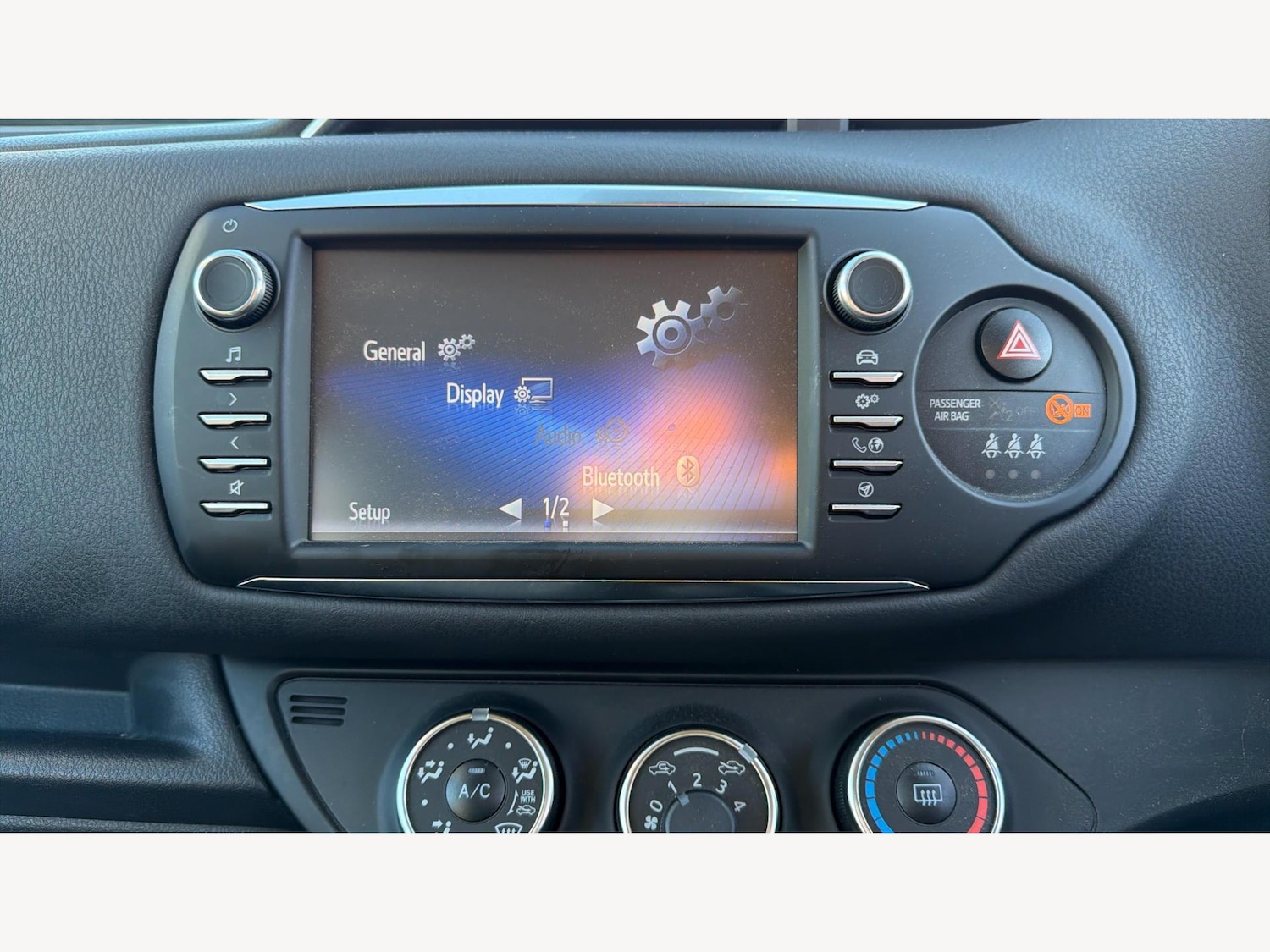 Used Toyota Yaris 2020 for sale - 76512073: Photo 24