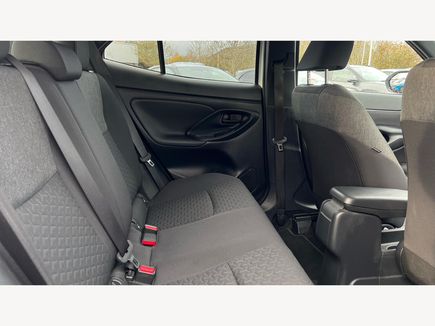 Used Toyota Yaris Cross 2023 for sale - 76742802: Photo 14