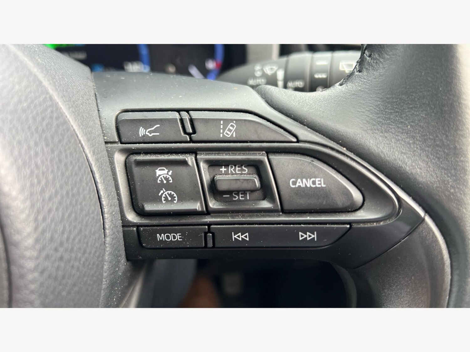 Used Toyota Yaris Cross 2023 for sale - 76742802: Photo 29