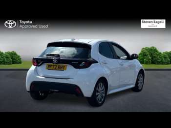 Used Toyota Yaris 2022 for sale - 74602690: Photo