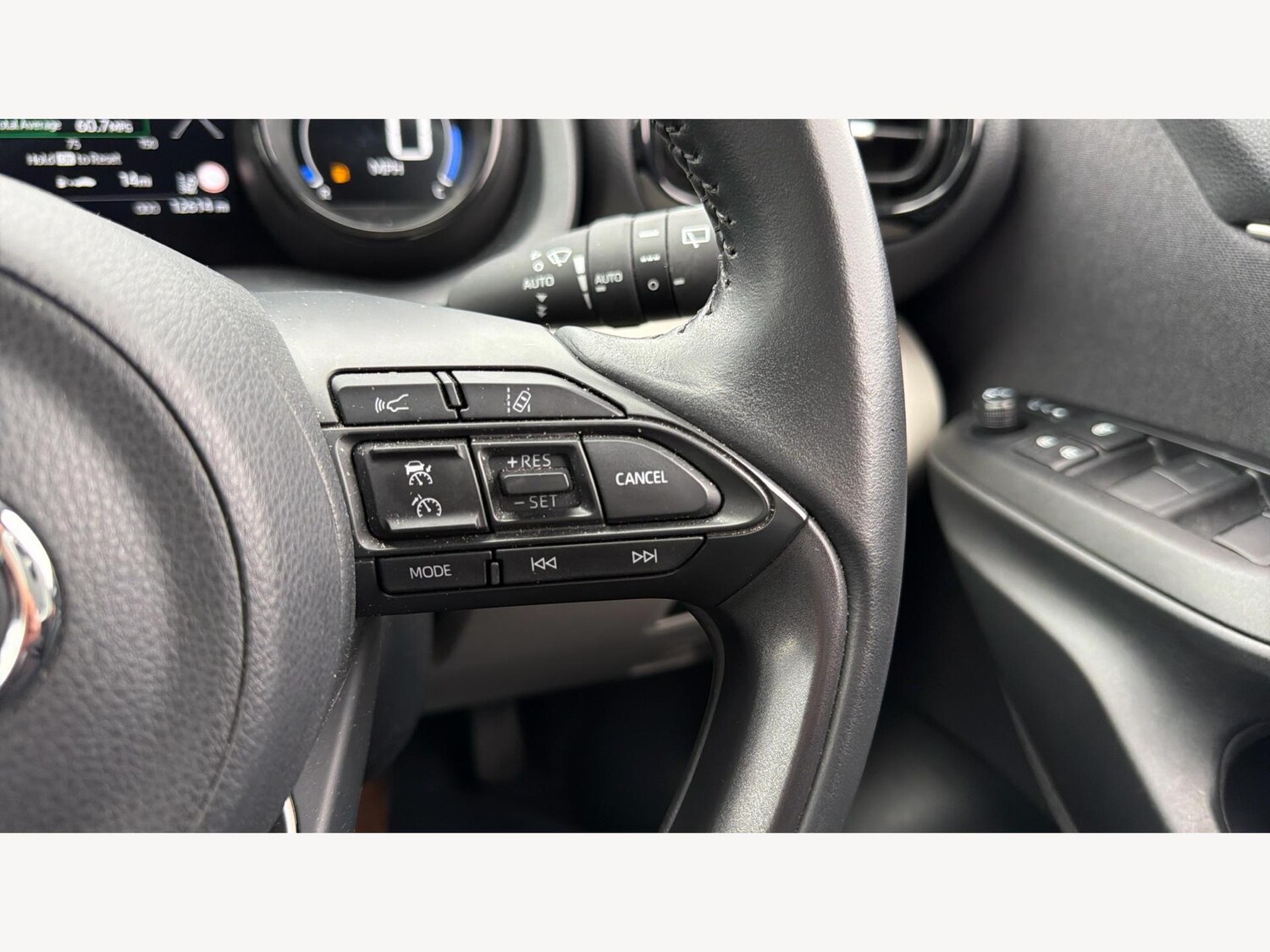 Used Toyota Yaris 2022 for sale - 76620004: Photo 28