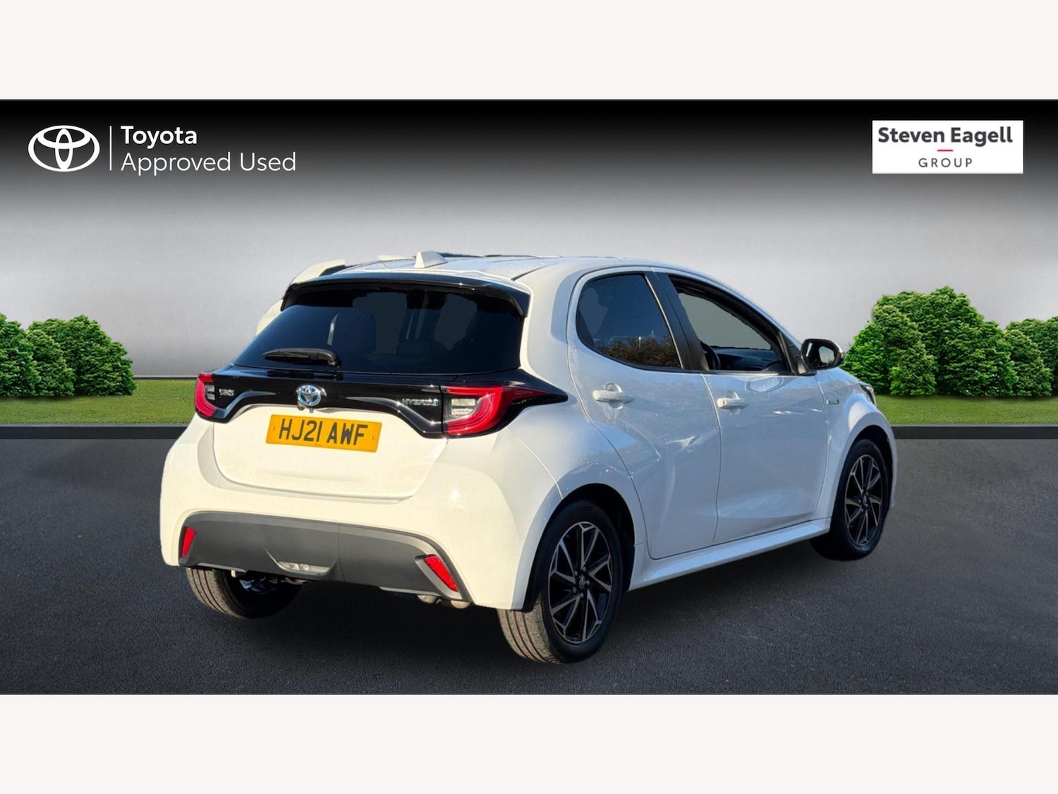 Used Toyota Yaris 2021 for sale - 76800852: Photo 2