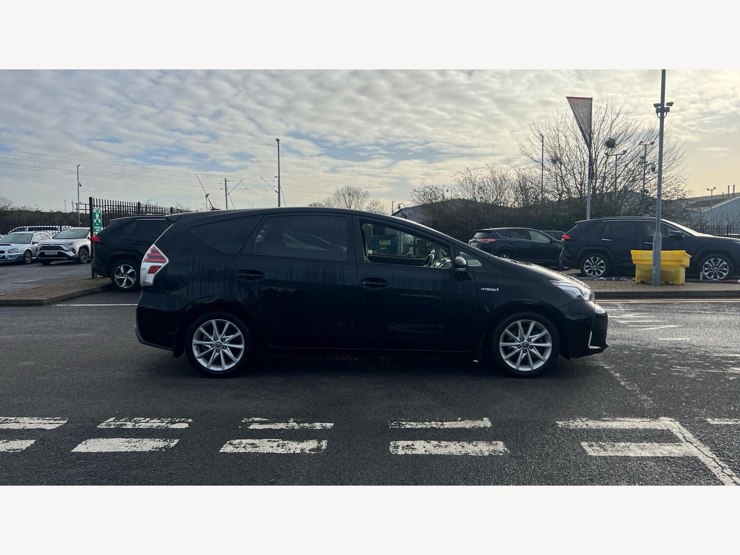 Used Toyota Prius+ 2018 for sale - 77424730: Photo 18