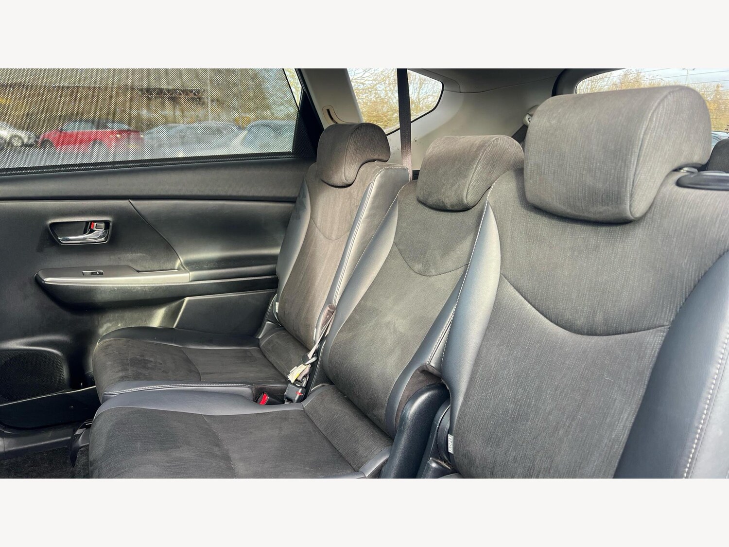 Used Toyota Prius+ 2018 for sale - 77424730: Photo 30