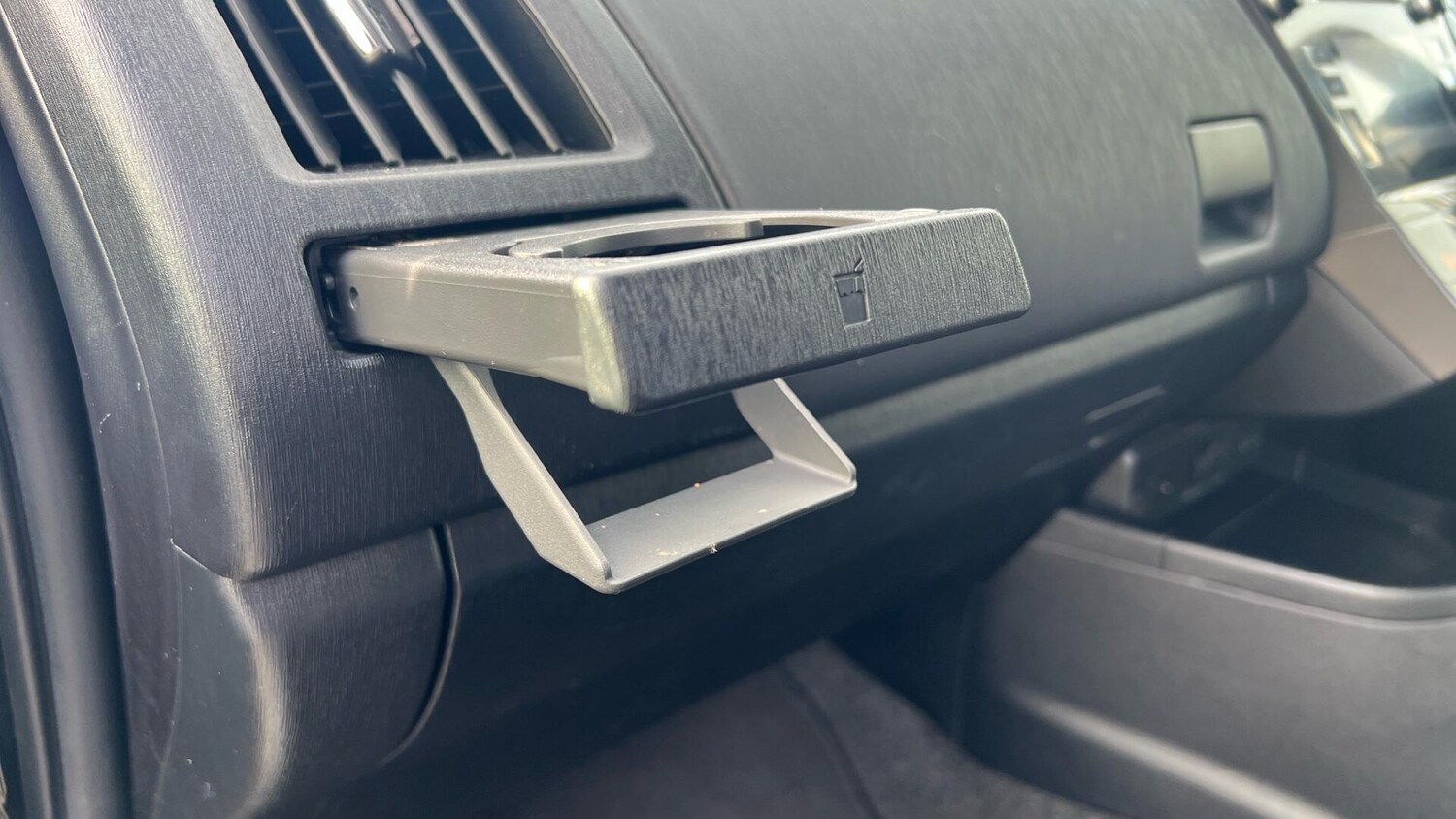 Used Toyota Prius+ 2018 for sale - 77424730: Photo 34