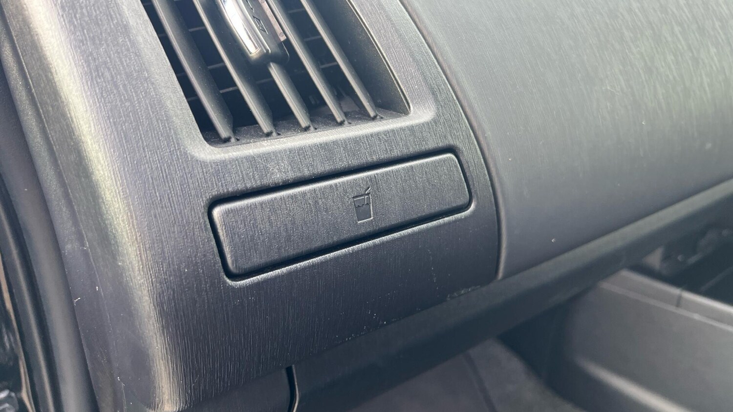 Used Toyota Prius+ 2018 for sale - 77424730: Photo 35